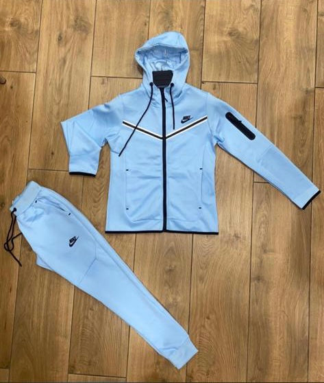 Chandal Nike tech
