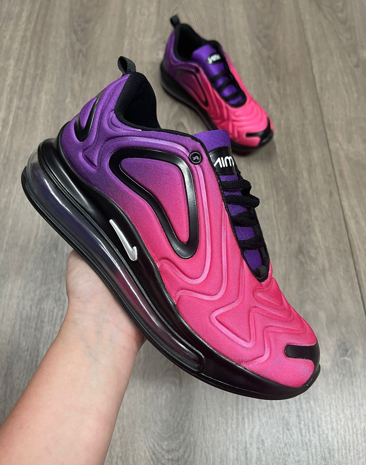 AIRMAX 720