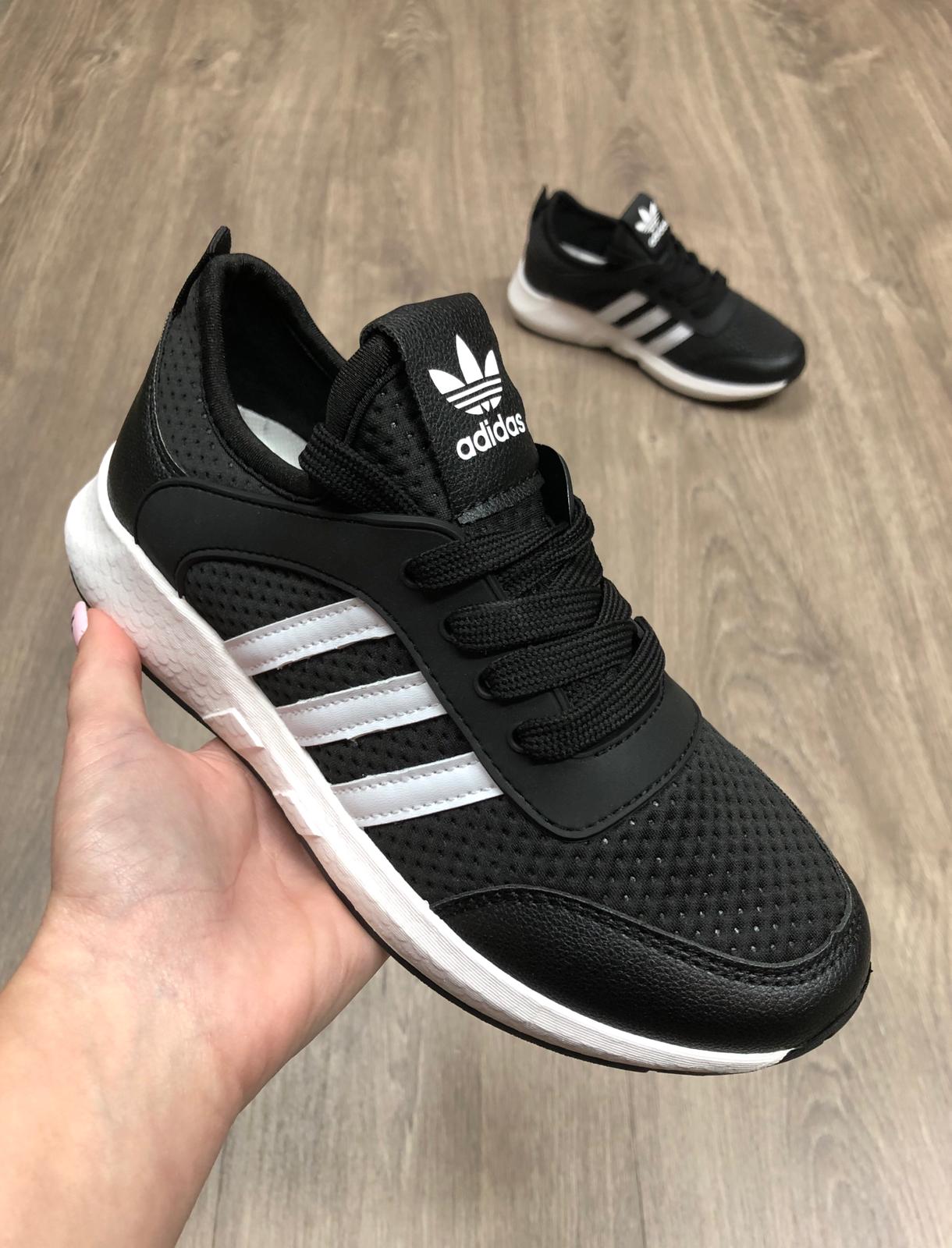 ZAPATILLAS ADIDAS NEGRAS