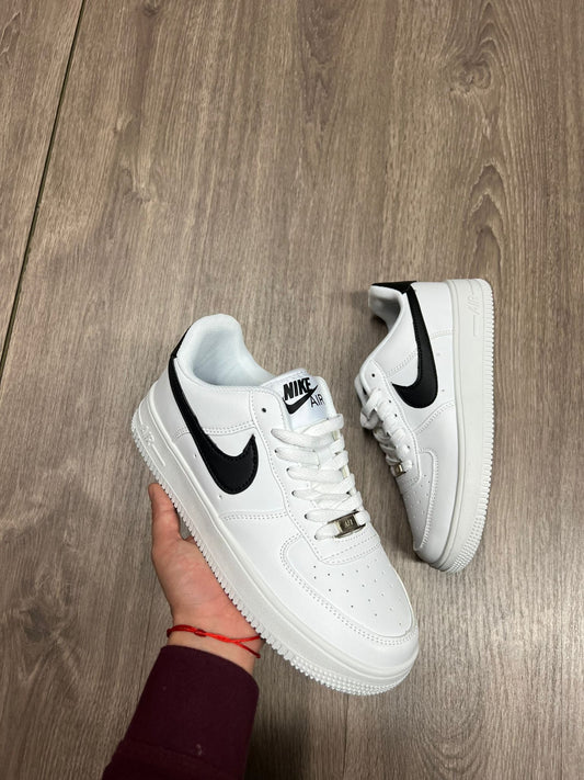 AIR FORCE WHITE BLACK